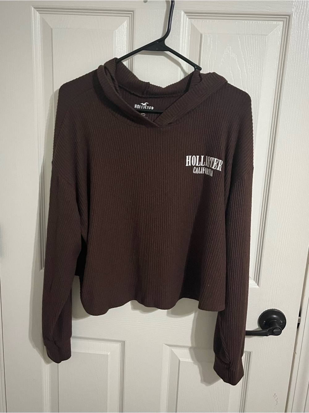 Hollister Women's Dark Brown Ribbed Cropped Hoodie